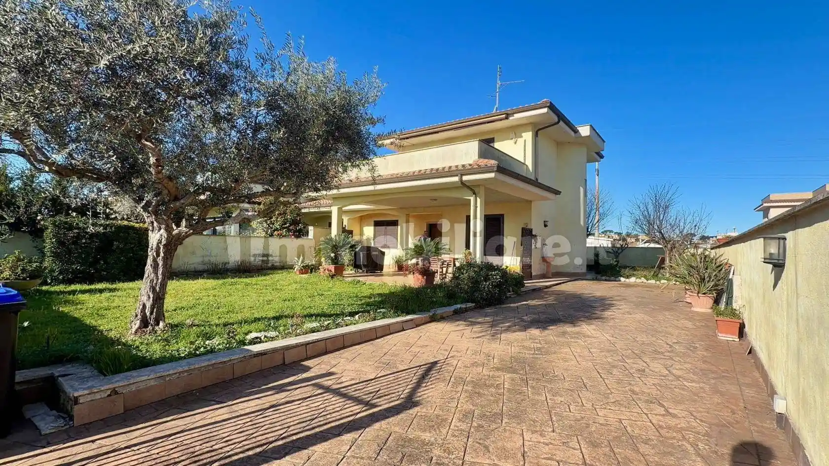 Villa in vendita a Nettuno