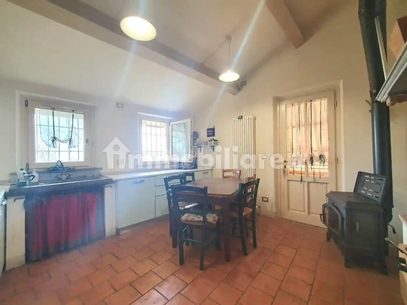 Casa indipendente in vendita a Lucca