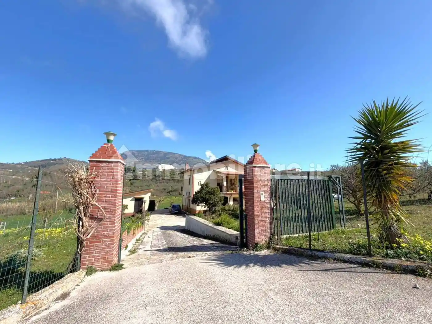 Villa in vendita a Bisacquino
