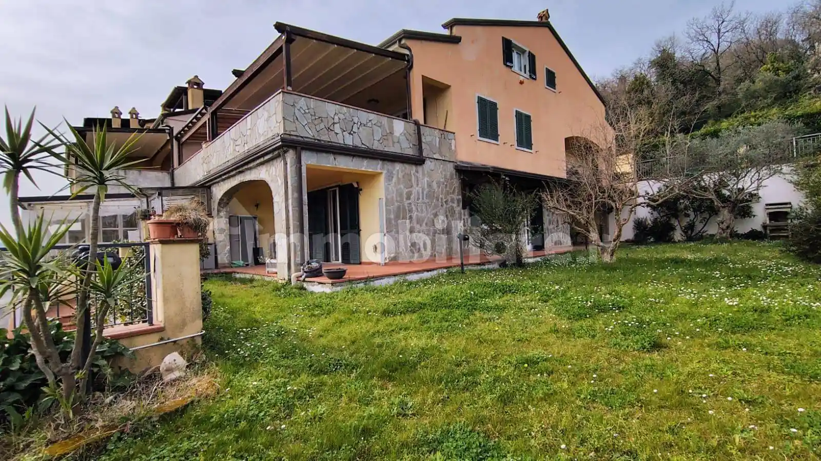 Appartamento in vendita a Fosdinovo