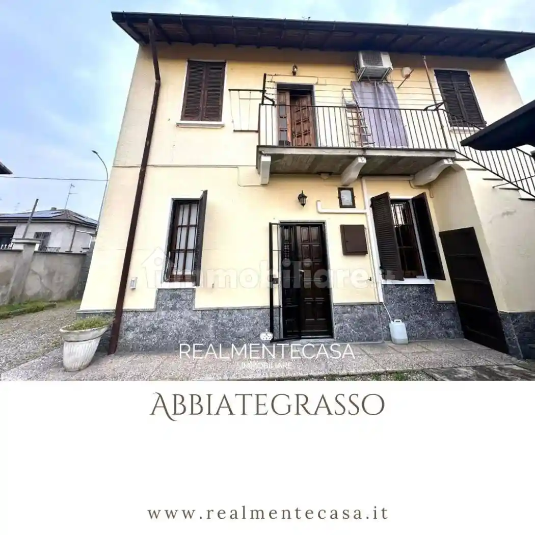 Villa in vendita a Abbiategrasso