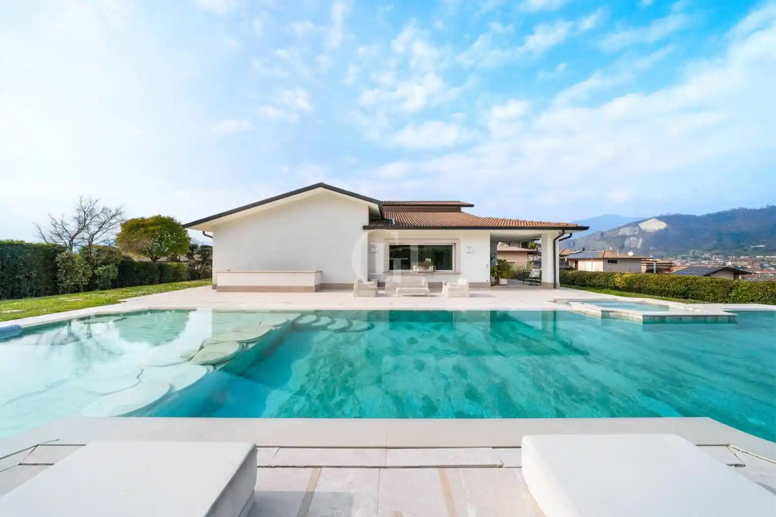 Villa in vendita a Paratico