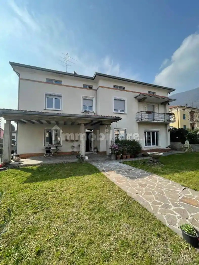 Villa in vendita a Botticino