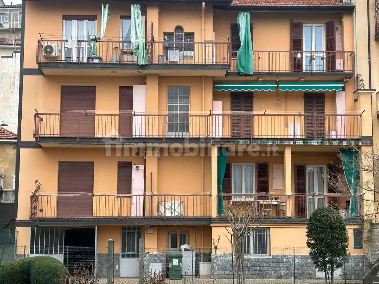 Palazzo - Edificio in vendita a Moncalieri