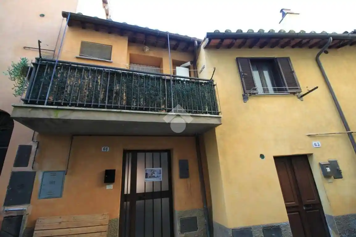 Appartamento in vendita a Canino