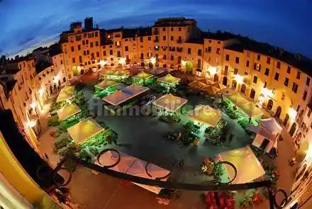 Appartamento in vendita a Lucca