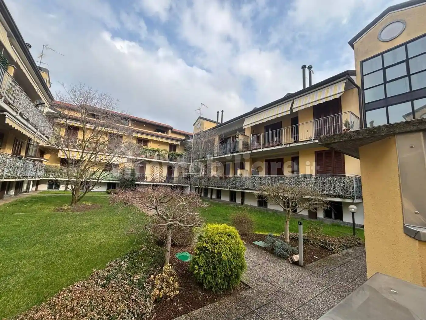 Appartamento in vendita a Magnago