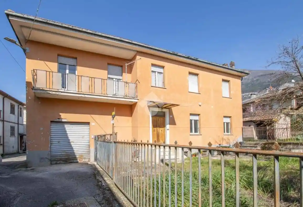 Casa indipendente in vendita a Poggio Bustone