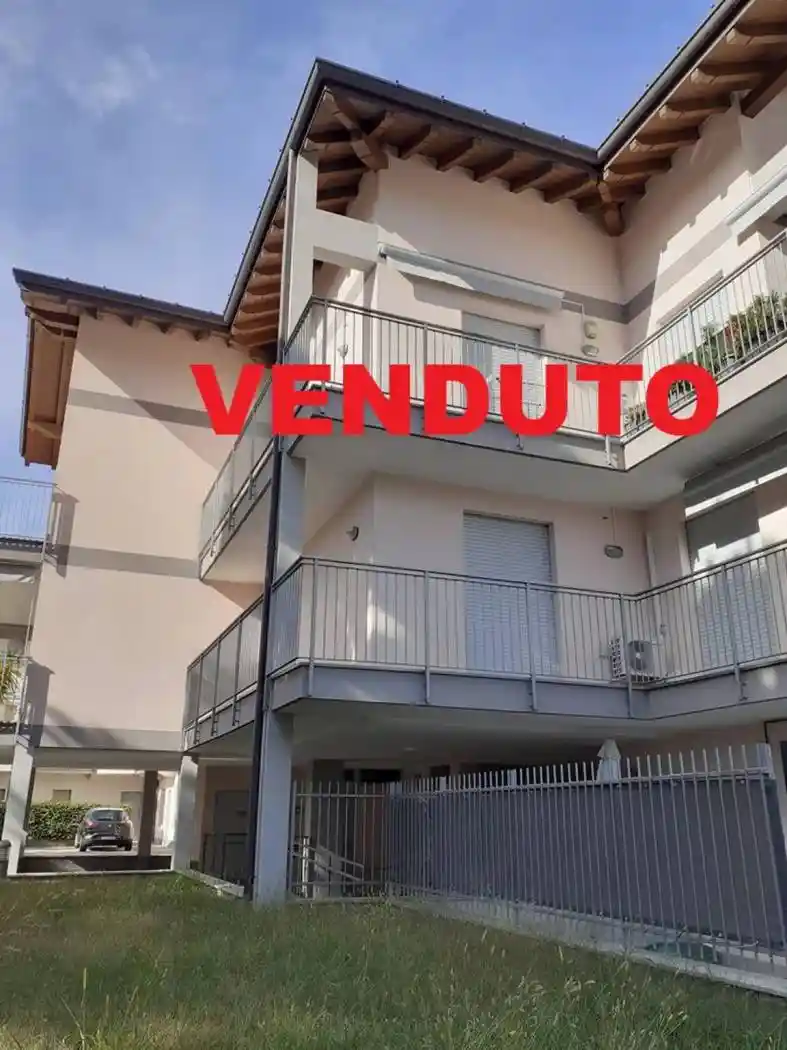 Appartamento in vendita a Arsago Seprio