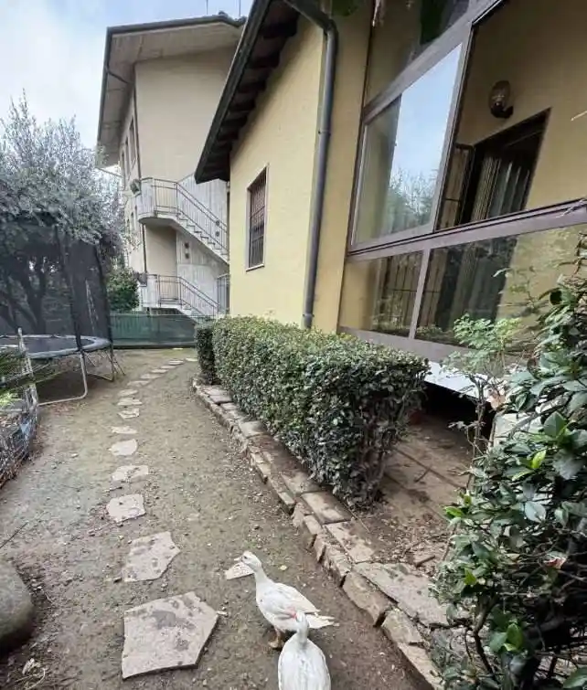 Villa in vendita a Brembate di Sopra