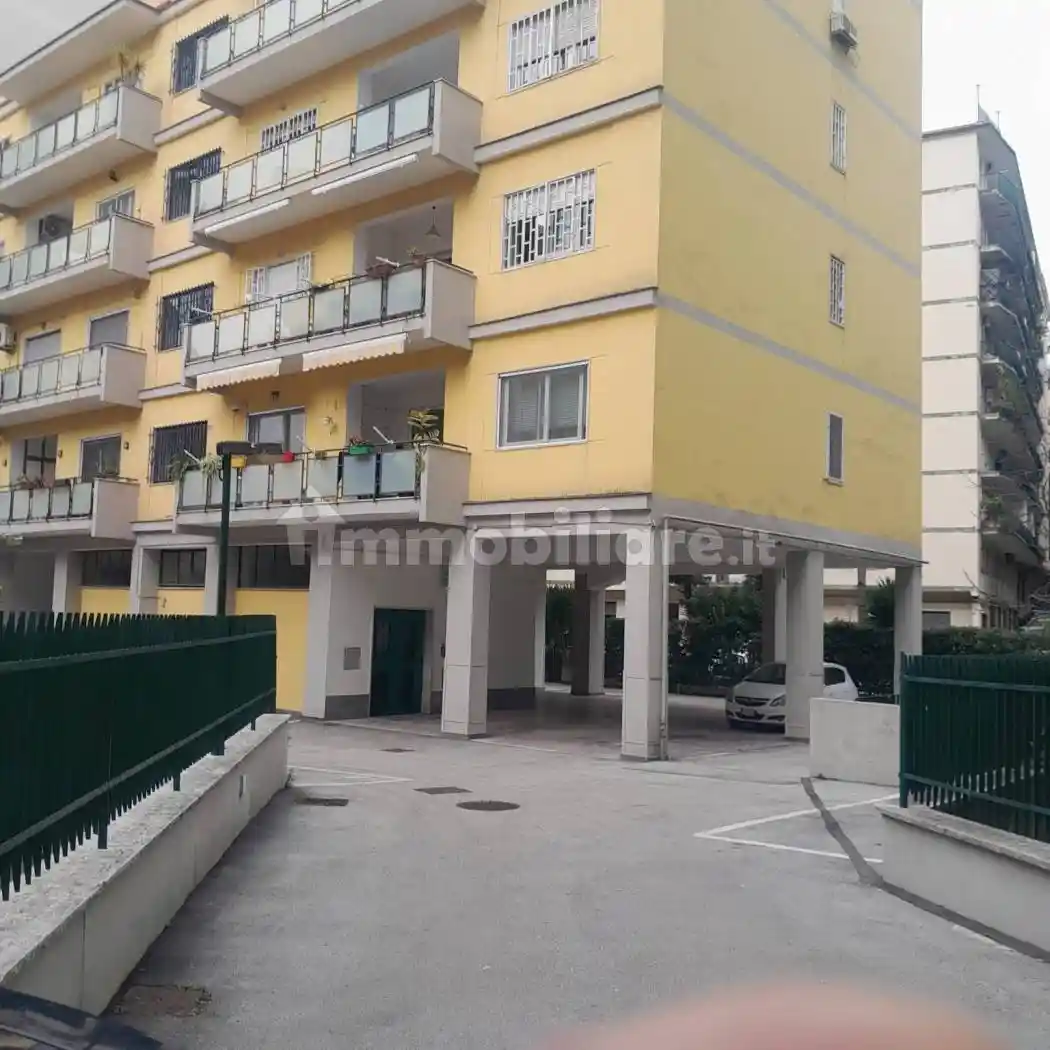 Appartamento in vendita a Napoli