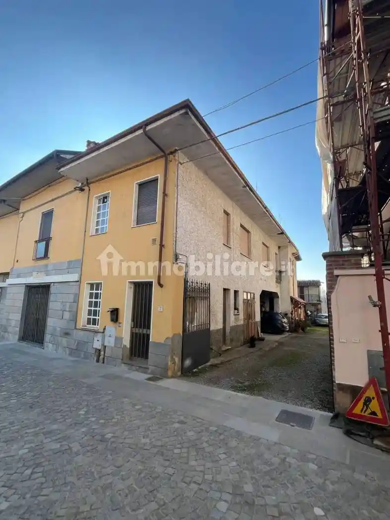 Appartamento in vendita a Rovasenda