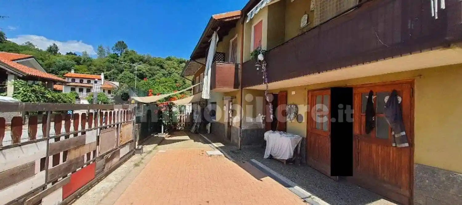 Villa in vendita a Zimone