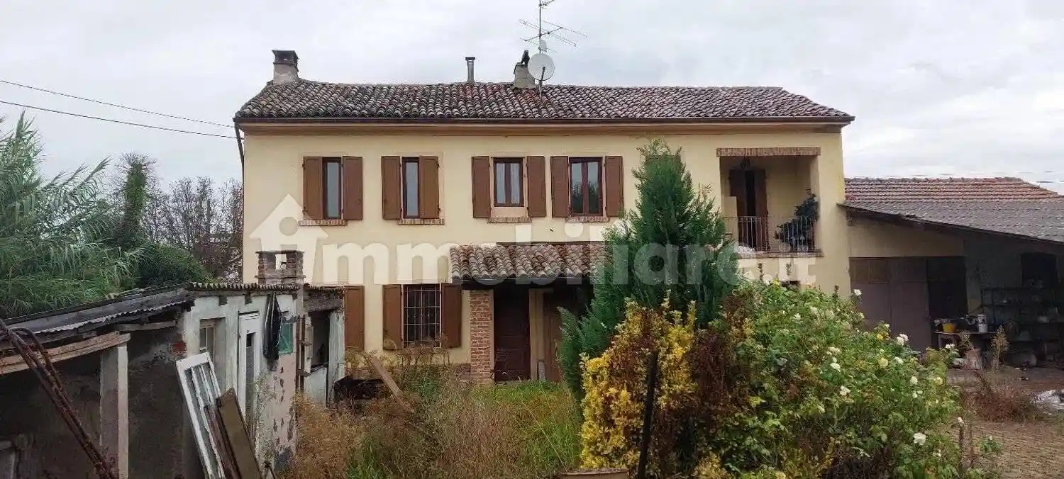 Villa in vendita a Morano sul Po