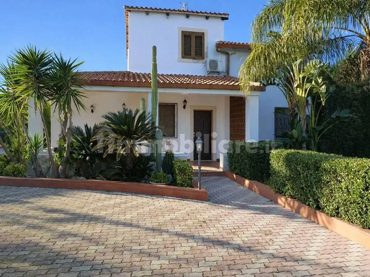 Villa in vendita a Siracusa