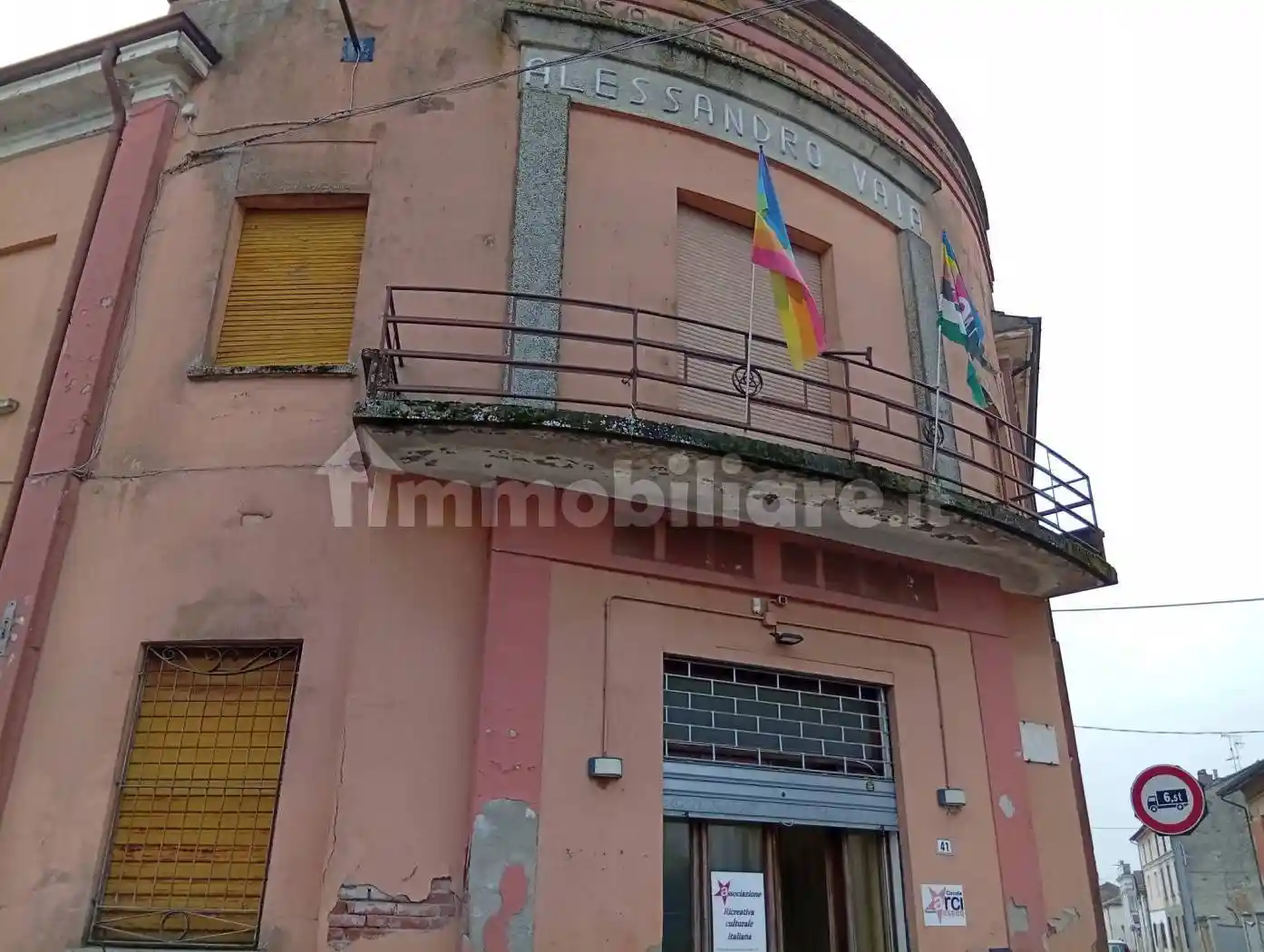 Palazzo - Edificio in vendita a Gussola