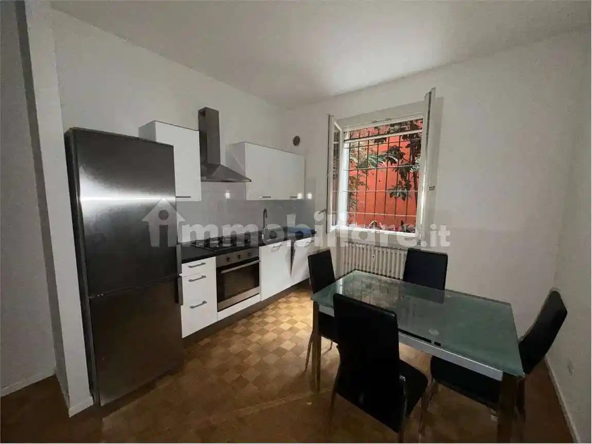 Appartamento in affitto a Modena