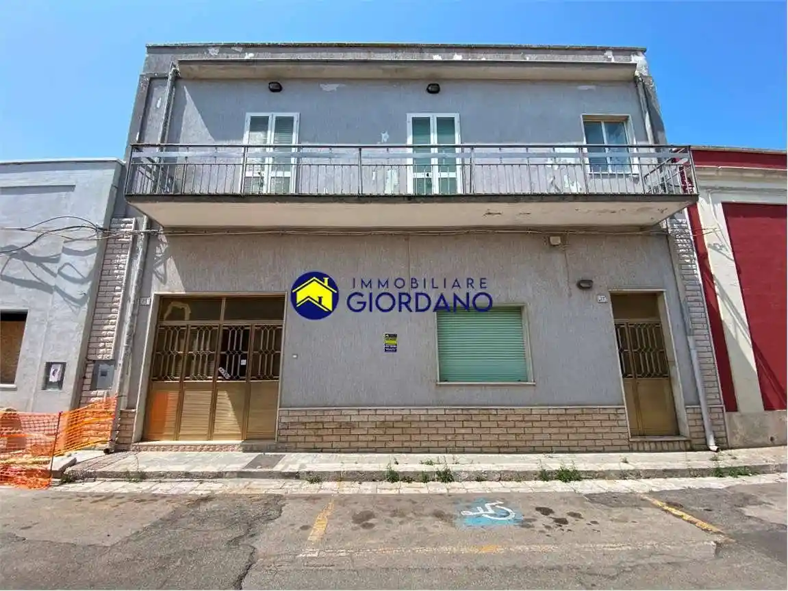 Casa indipendente in vendita a Squinzano