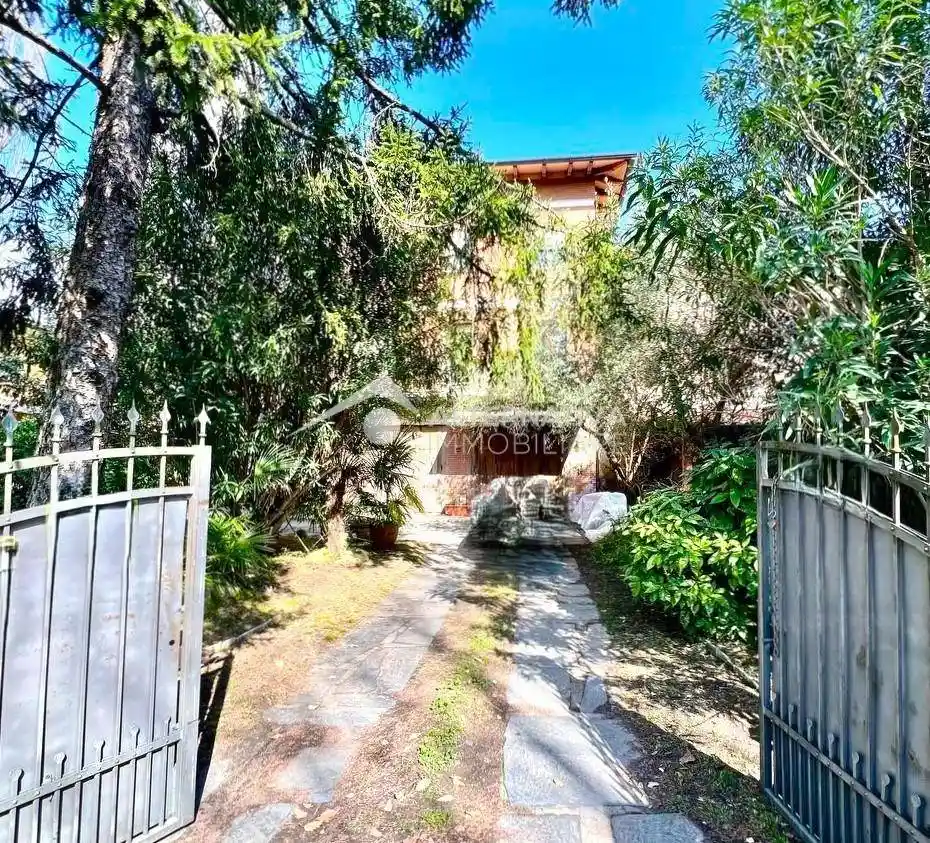 Villa in vendita a Pietrasanta