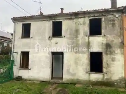 Casa indipendente in vendita a Castel d'Ario