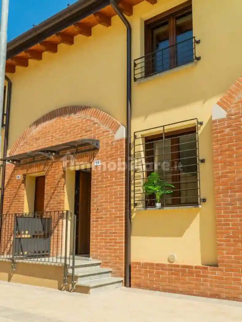 Villetta a schiera - foto 2