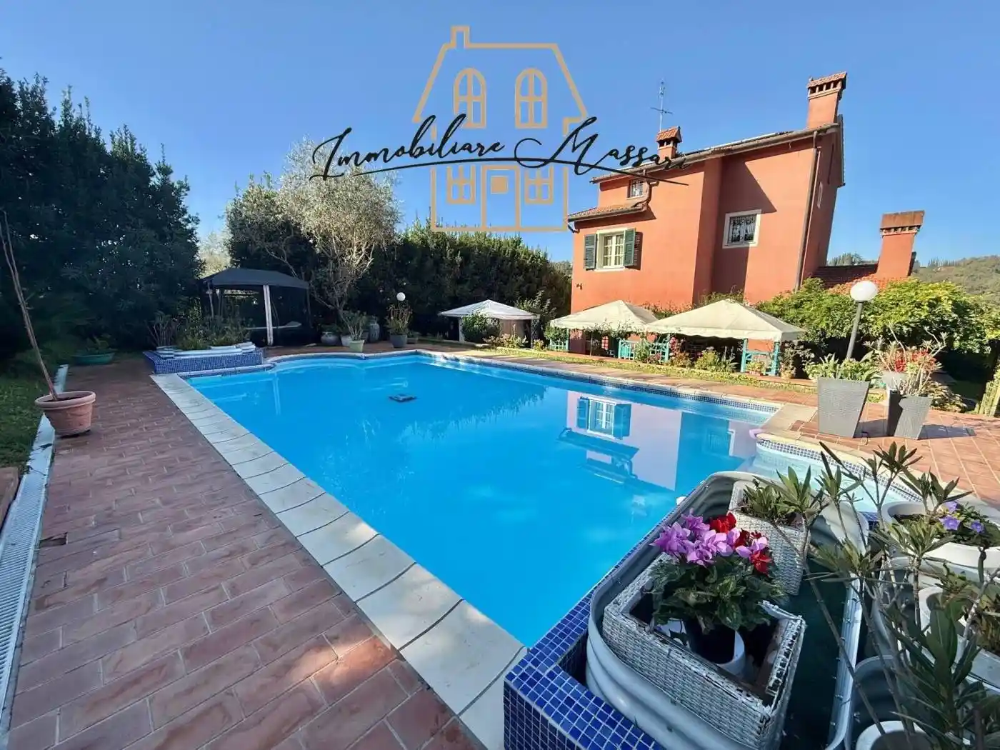 Villa in vendita a Sarzana