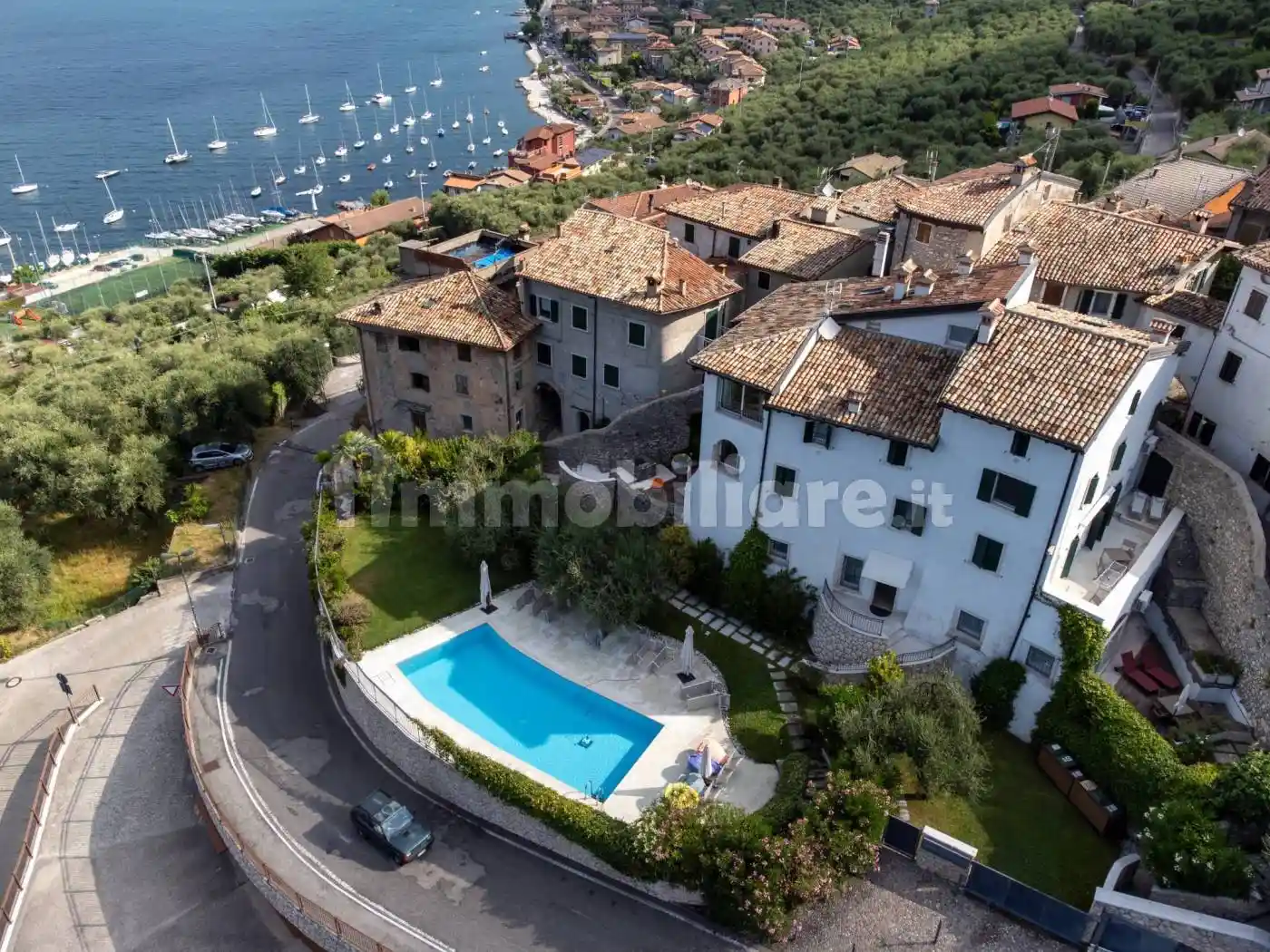 Appartamento in vendita a Brenzone sul Garda