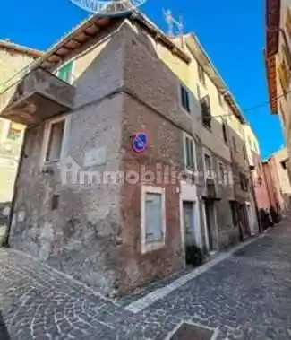 Appartamento in vendita a Cerreto Laziale