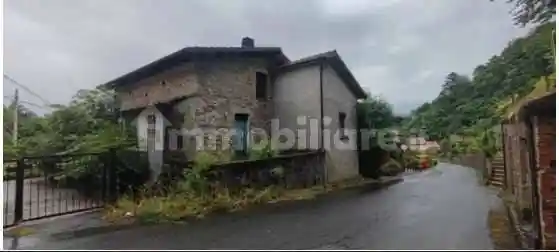 Casa indipendente in vendita a Mulazzo