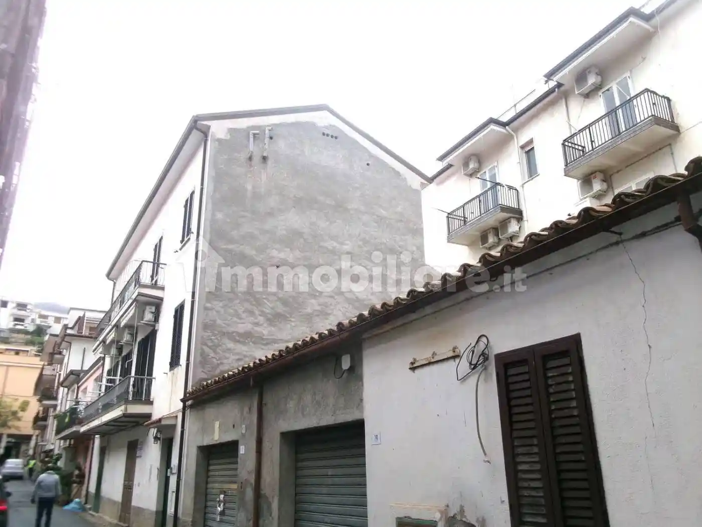 Appartamento in vendita a Paola