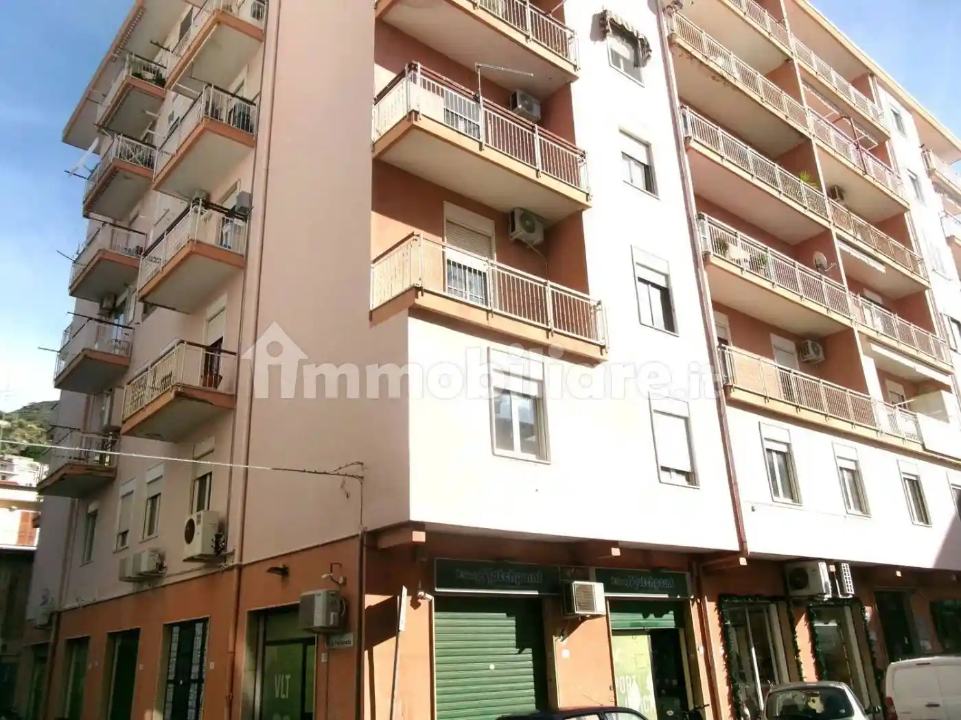 Appartamento in vendita a Paola