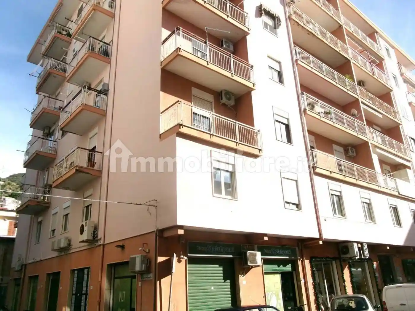 Appartamento in vendita a Paola