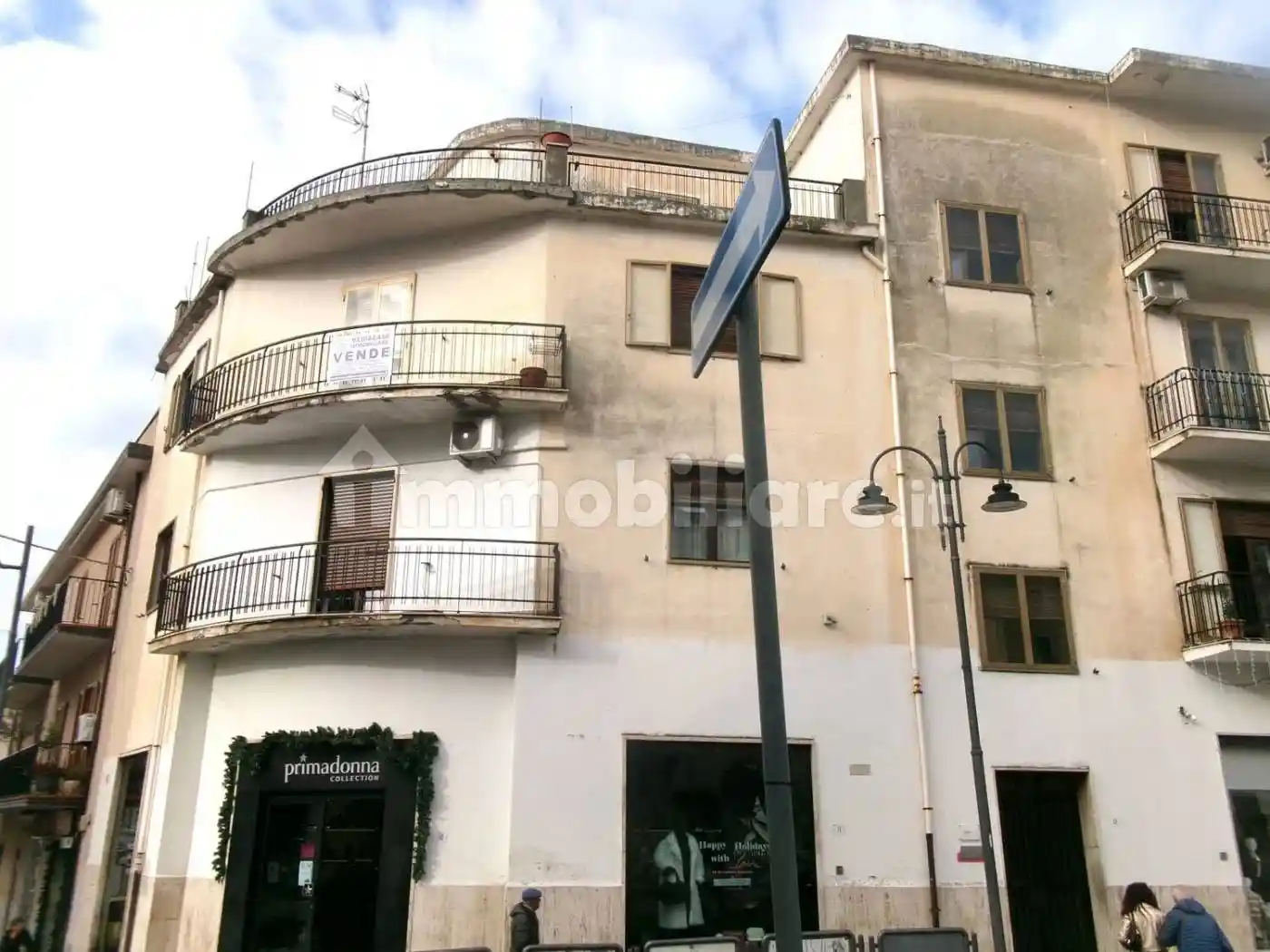 Appartamento in vendita a Paola