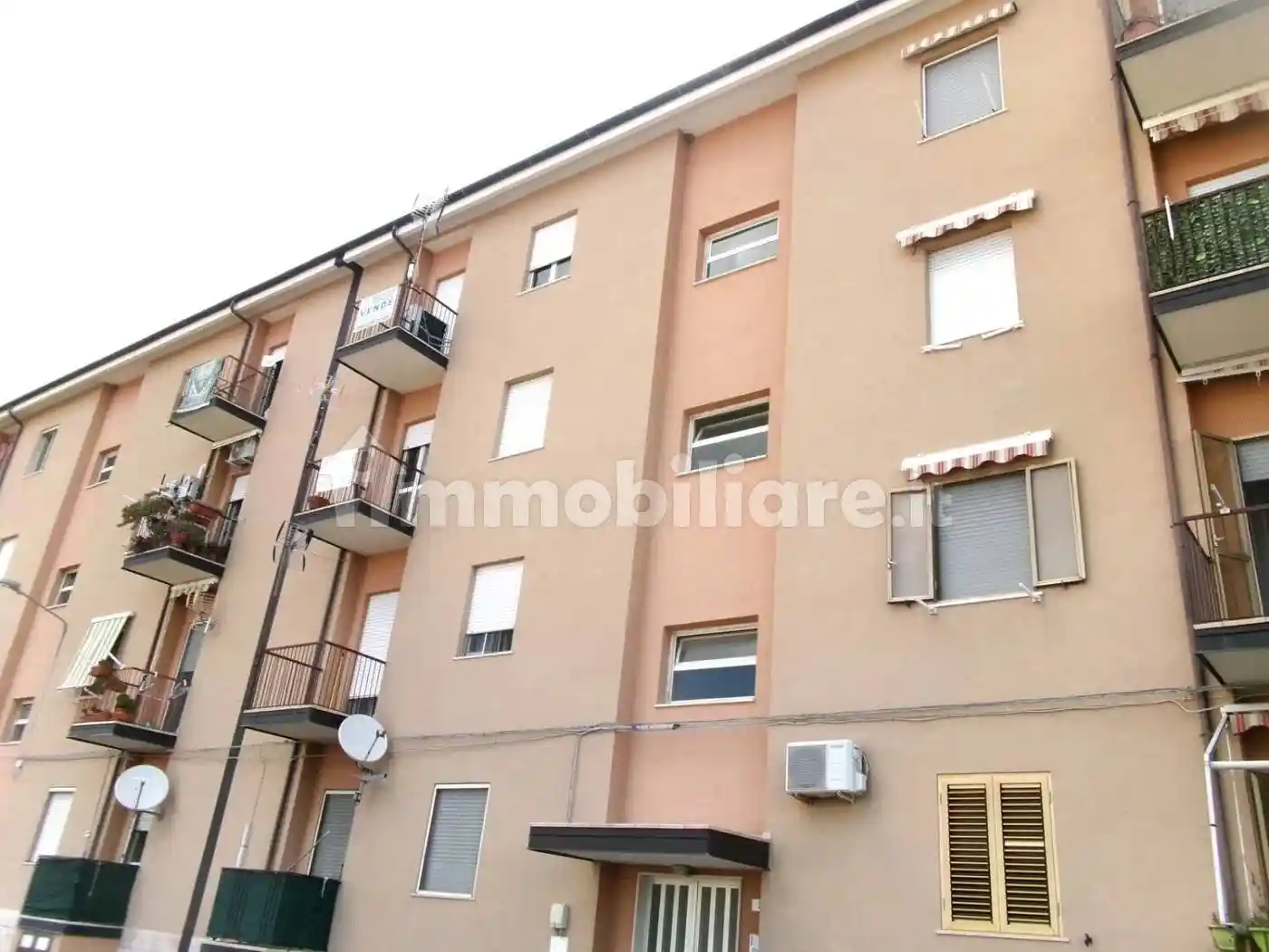 Appartamento in vendita a Paola