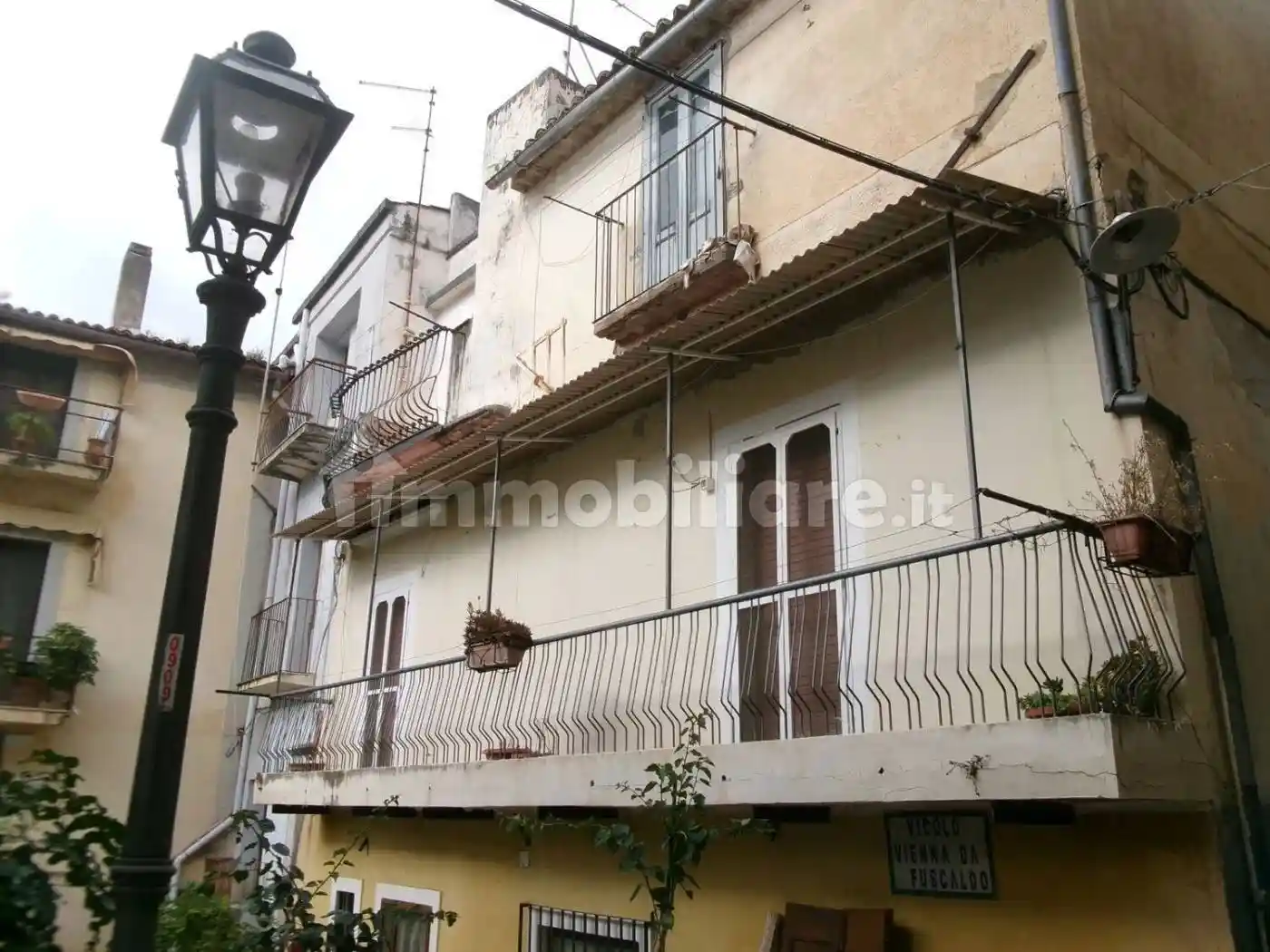 Appartamento in vendita a Paola