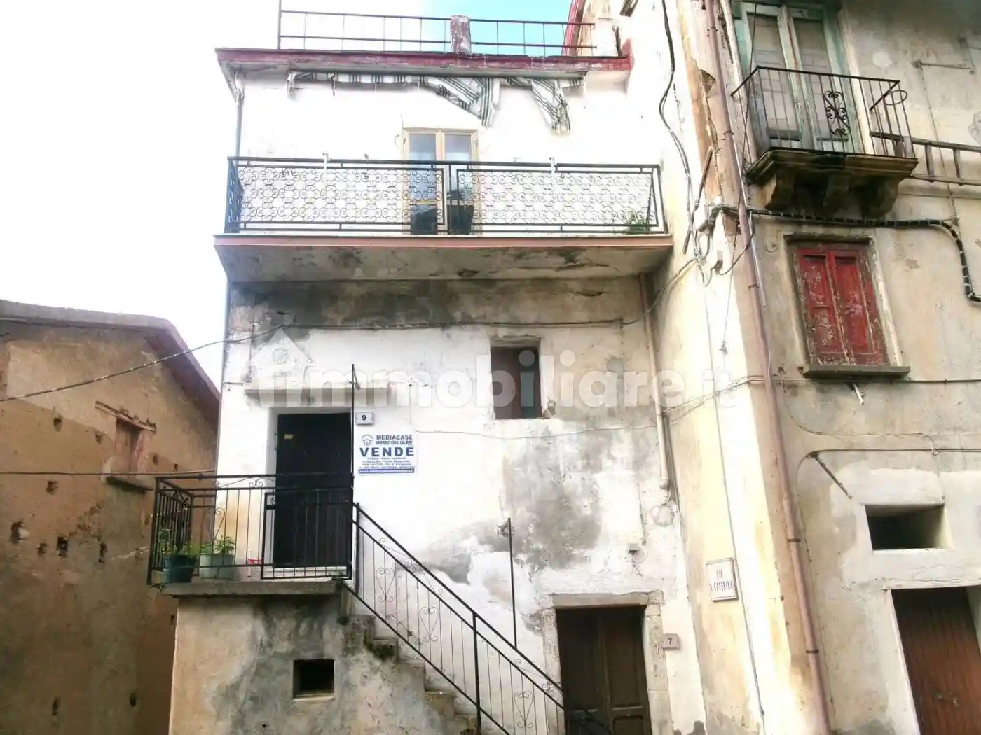 Appartamento in vendita a Paola