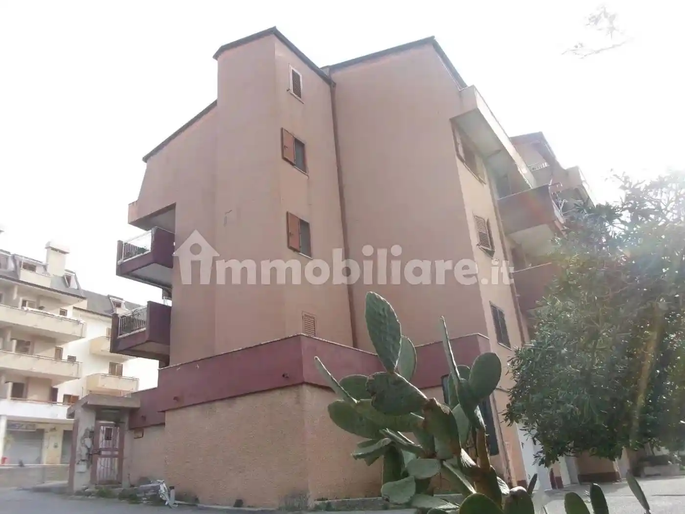 Appartamento in vendita a Paola