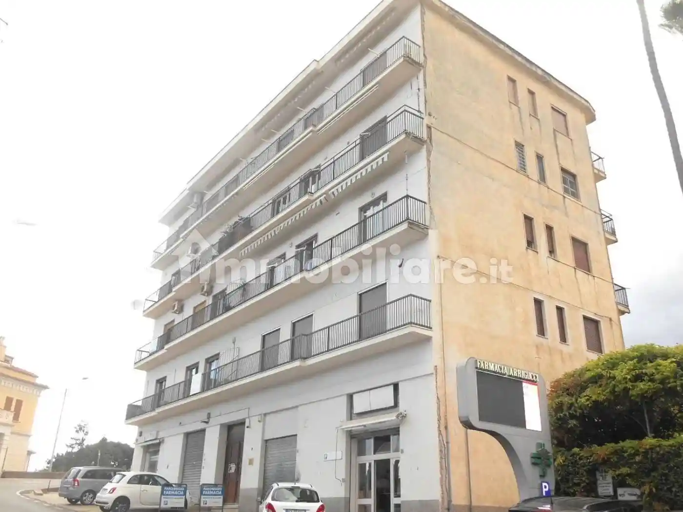 Appartamento in vendita a Paola