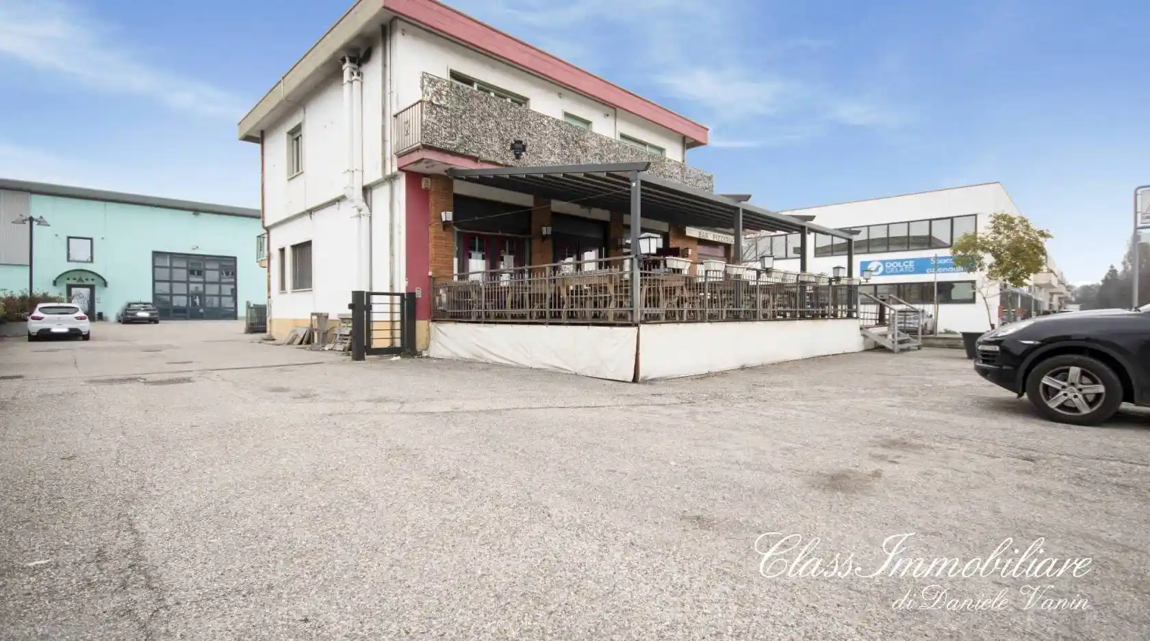 Palazzo - Edificio in vendita a Sommacampagna