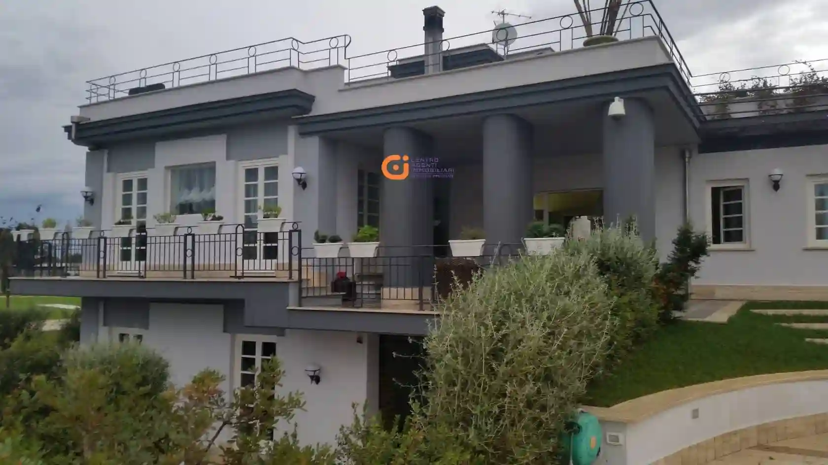 Villa - foto 2