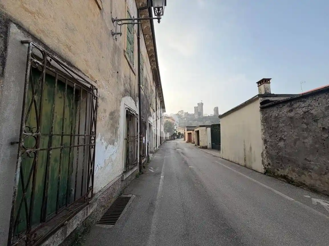 Casa indipendente in vendita a Valeggio sul Mincio