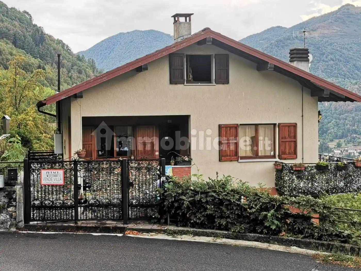 Villa in vendita a Schignano
