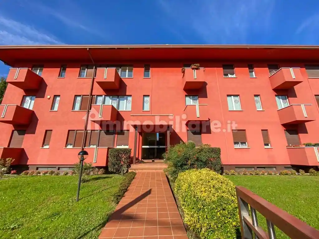 Appartamento in affitto a Cantù