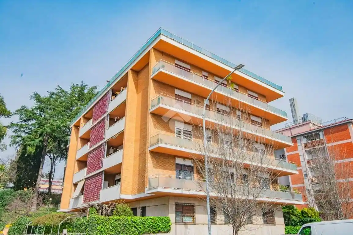 Appartamento in vendita a Roma