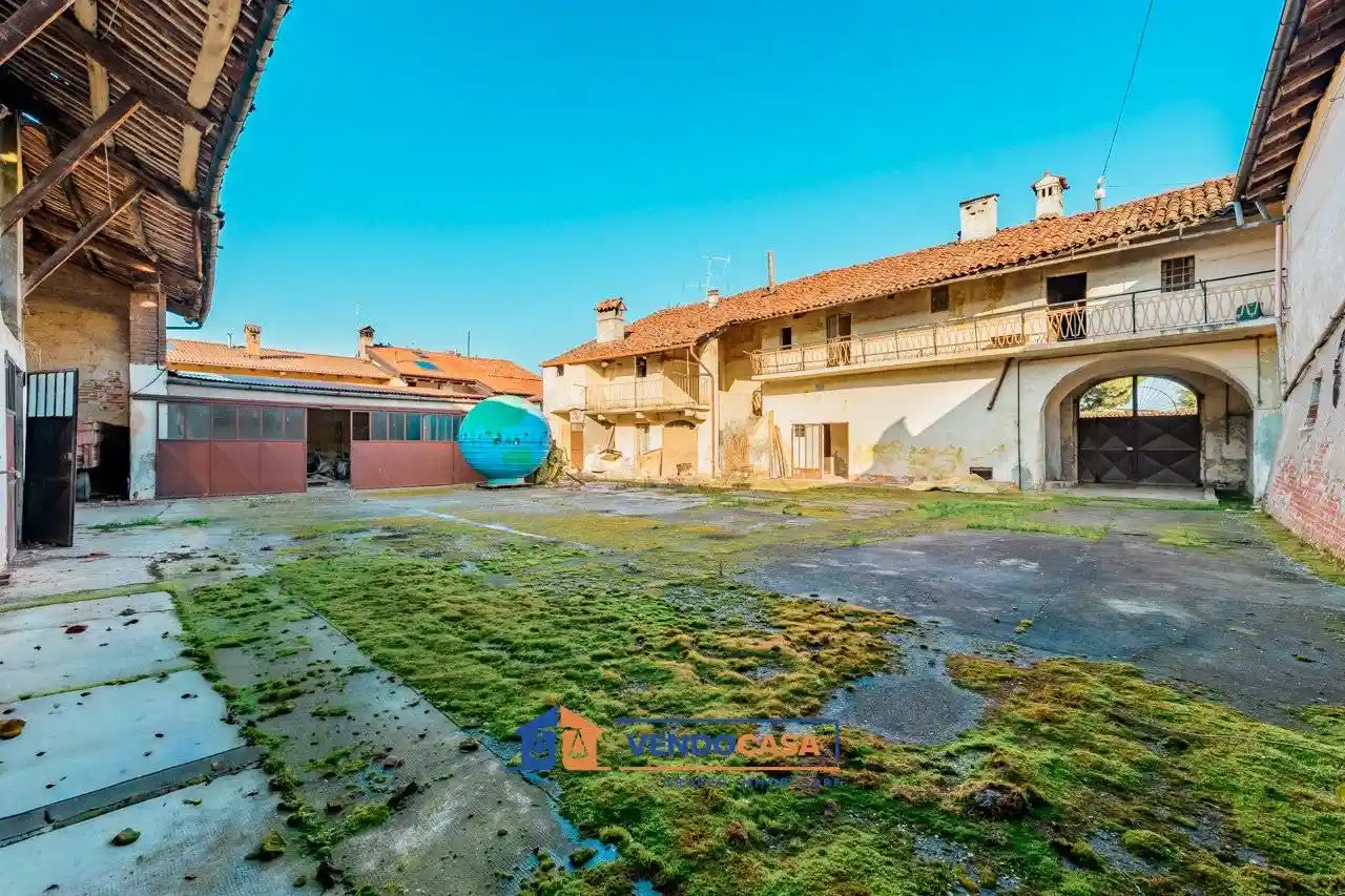 Rustico - Casale in vendita a Tarantasca