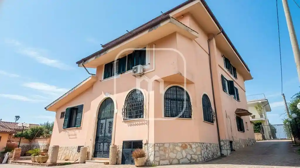 Appartamento in vendita a Zagarolo