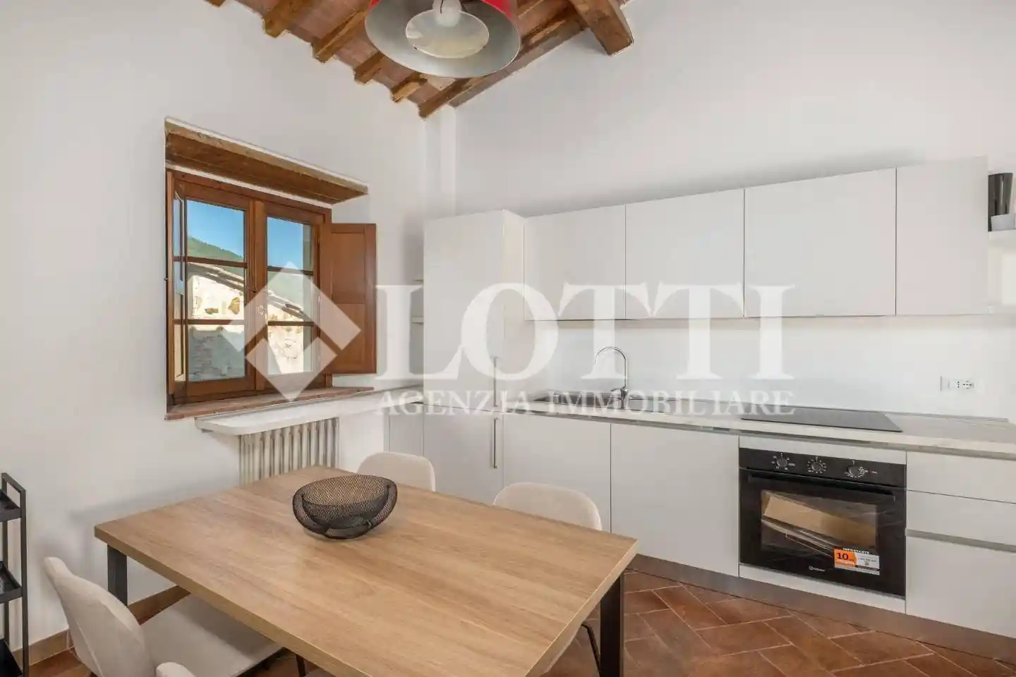 Appartamento in vendita a Vicopisano