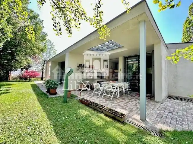 Villa in vendita a Salò