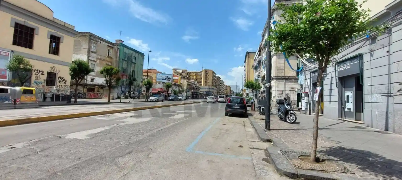 Appartamento in vendita a Napoli