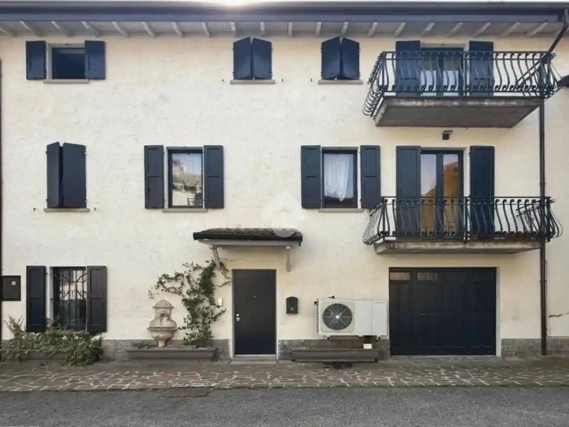 Casa indipendente in vendita a Iseo